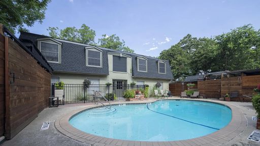 Quiet efficiency in the heart of Denton