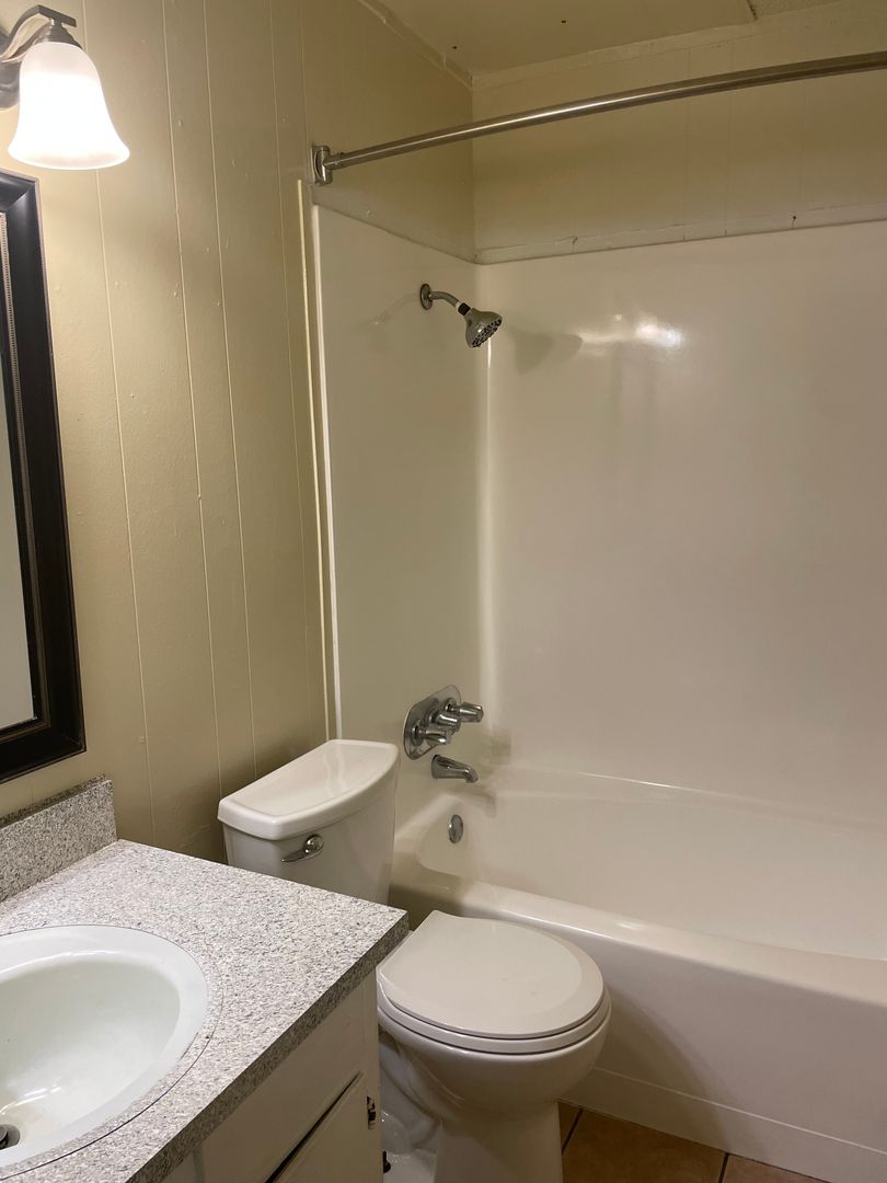 Denton Apartment: 2415-2417 Charlotte St