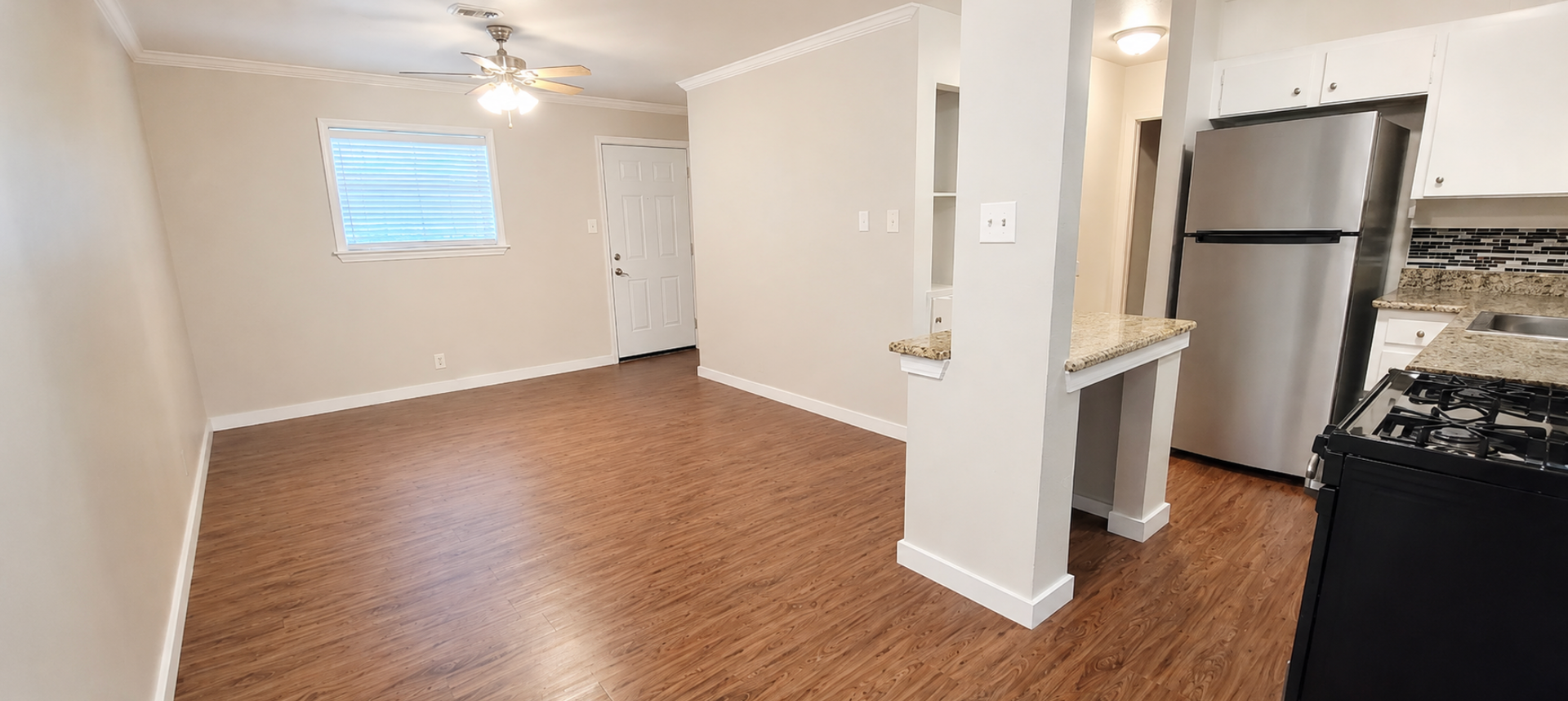 1 Bed 1 Bath - ALL BILLS PAID! 2 of 12