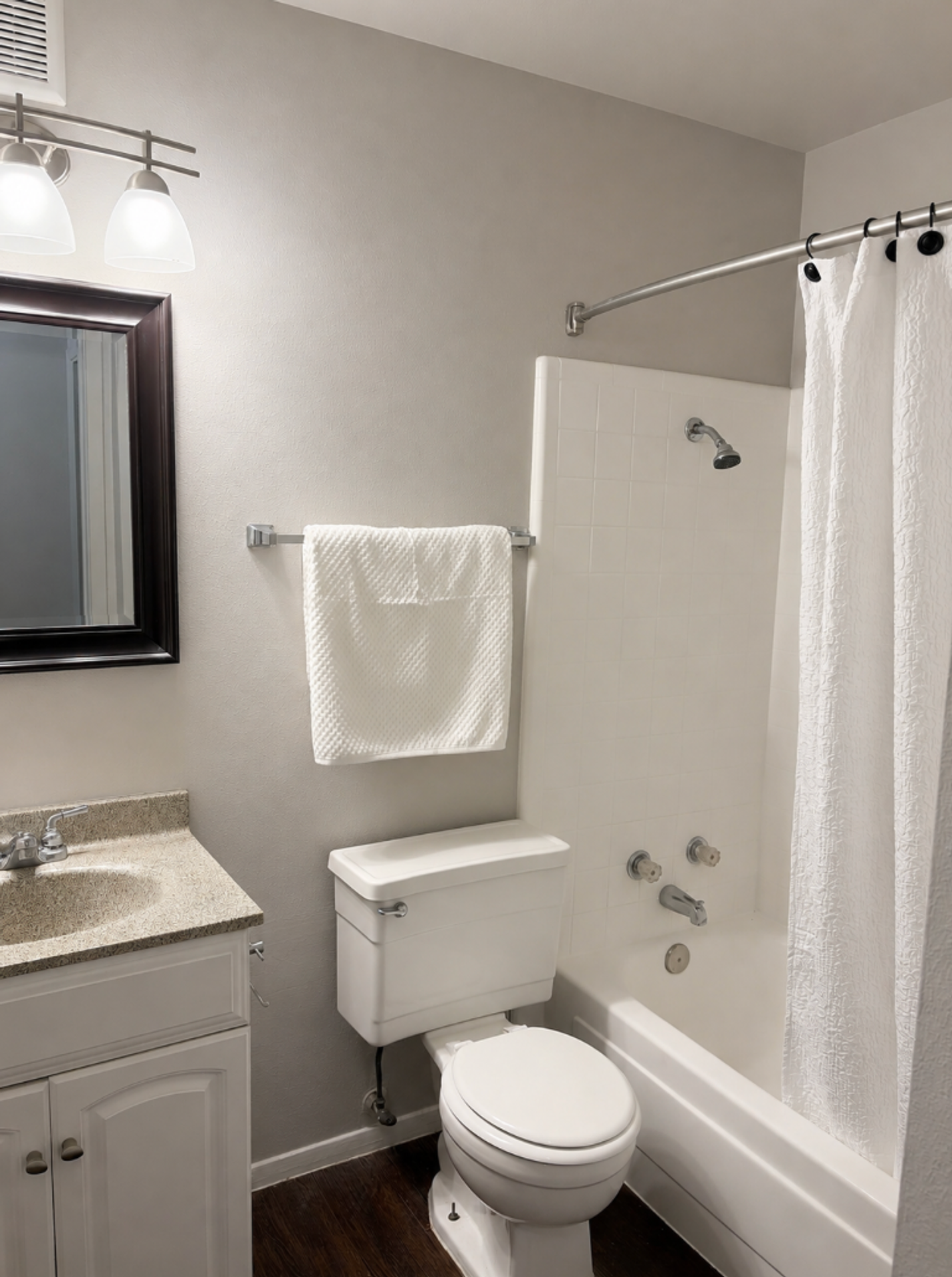 1 Bed 1 Bath - ALL BILLS PAID! 3 of 12