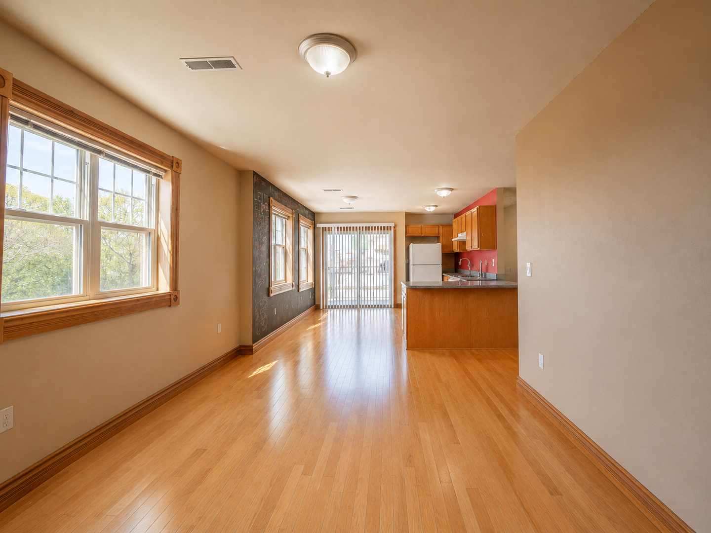 Milwaukee Apartment: 501 N 20th St