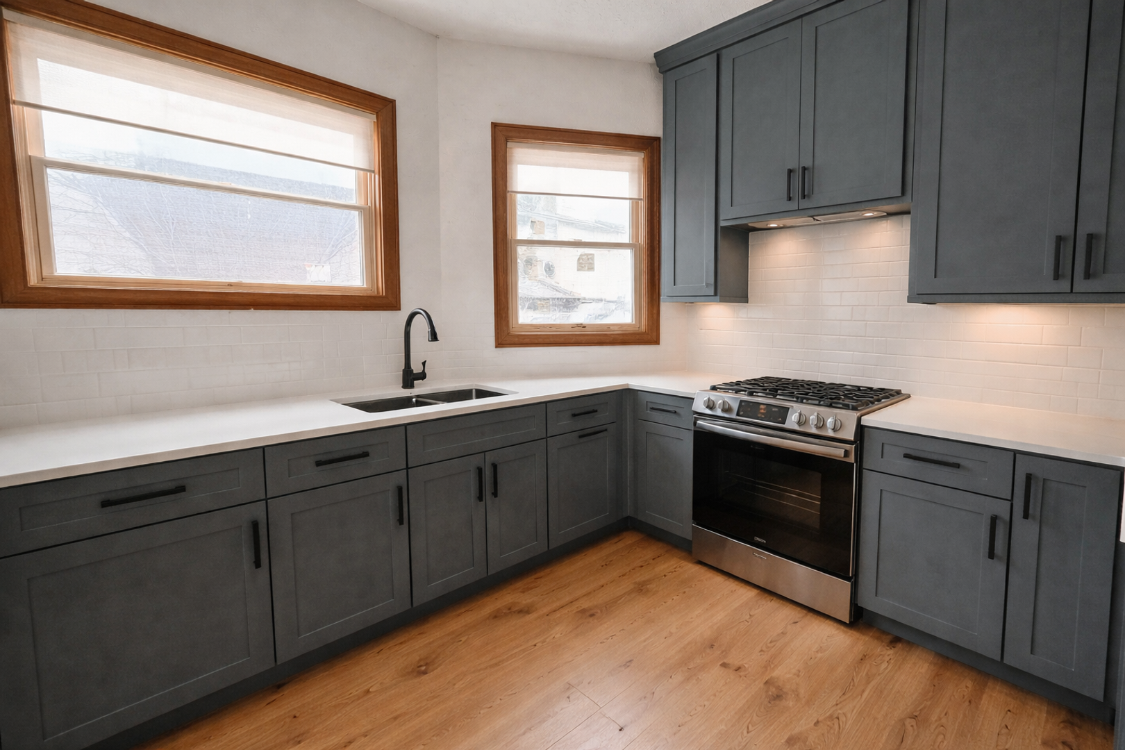 Madison Apartment: 112 S Hancock St