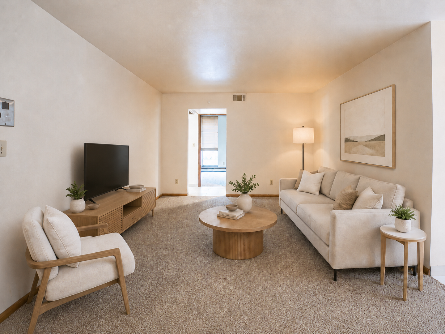 Milwaukee Apartment: 3055 N Oakland Ave