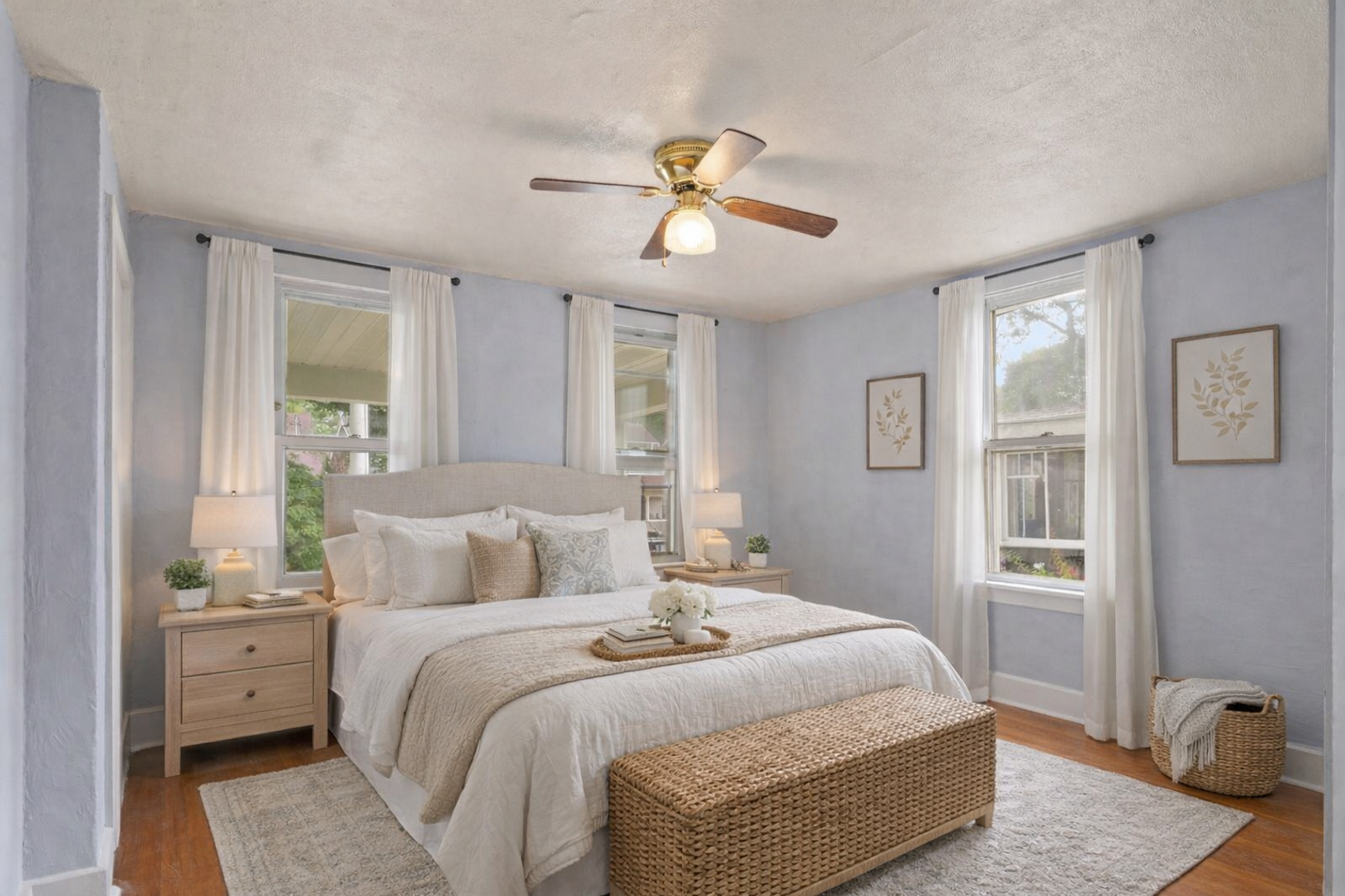 Madison Apartment: 930 E Dayton St