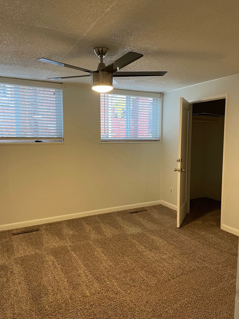 Gov Park 1 bed 1 bath 10 of 11