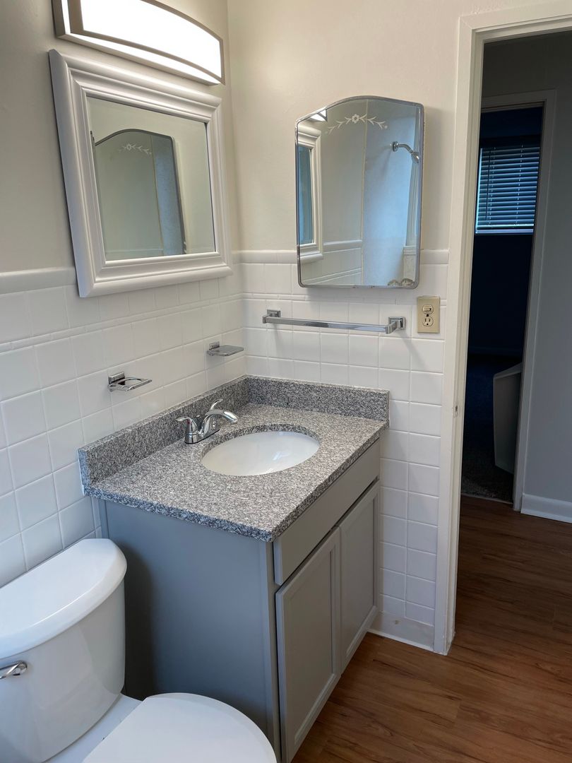 Gov Park 1 bed 1 bath 9 of 11