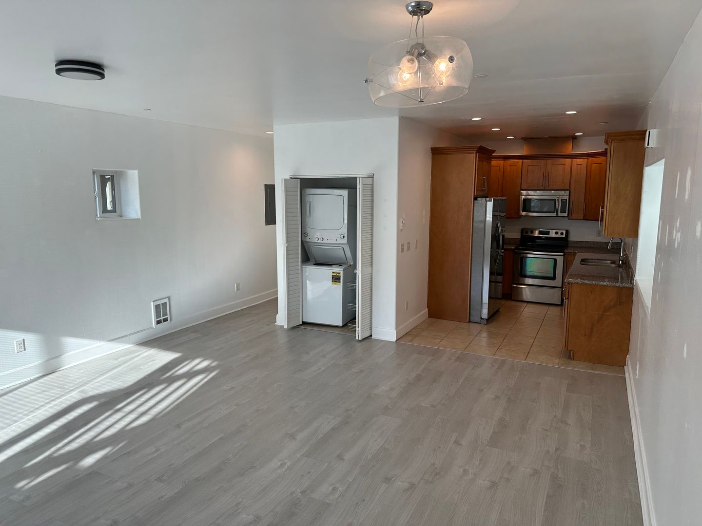 Seattle Apartment: 916 13th Avenue