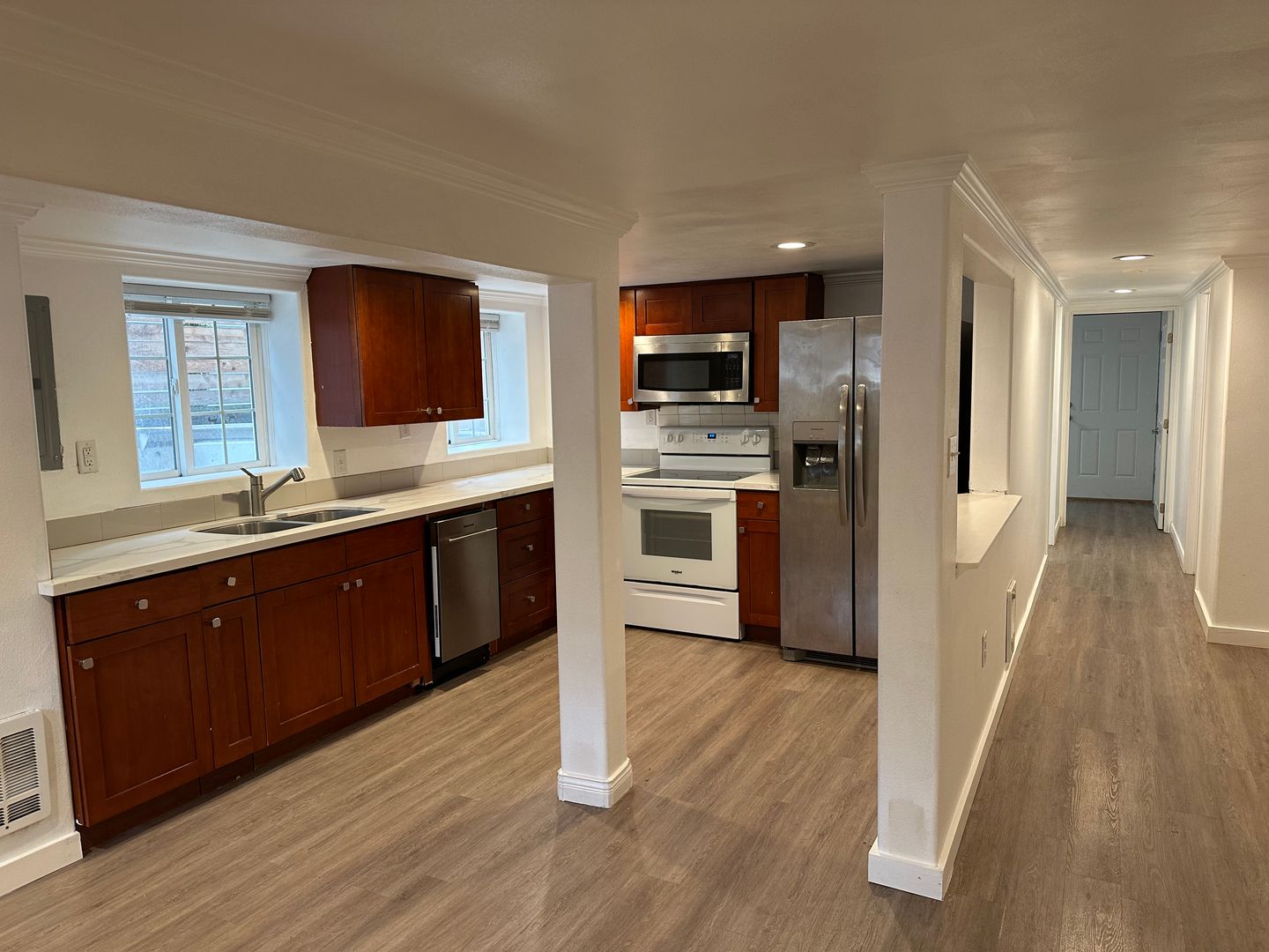 Seattle Apartment: 1514-1516 19th Ave