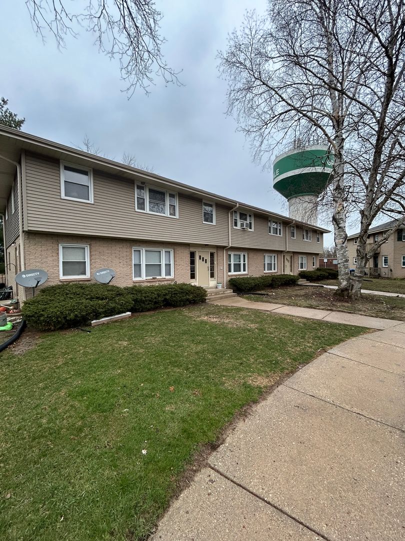 Greendale Apartment: 5870-5876 Tower Rd