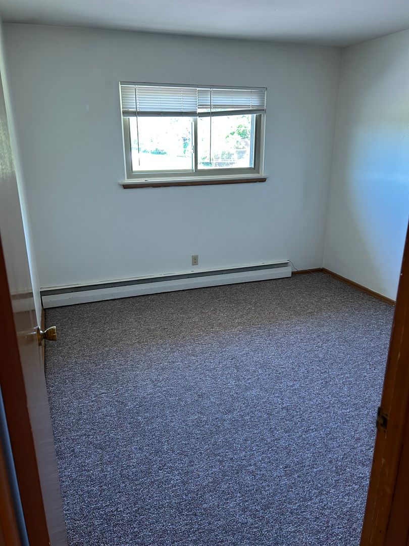 St. Francis Apartment: 4215 S Vermont Ct