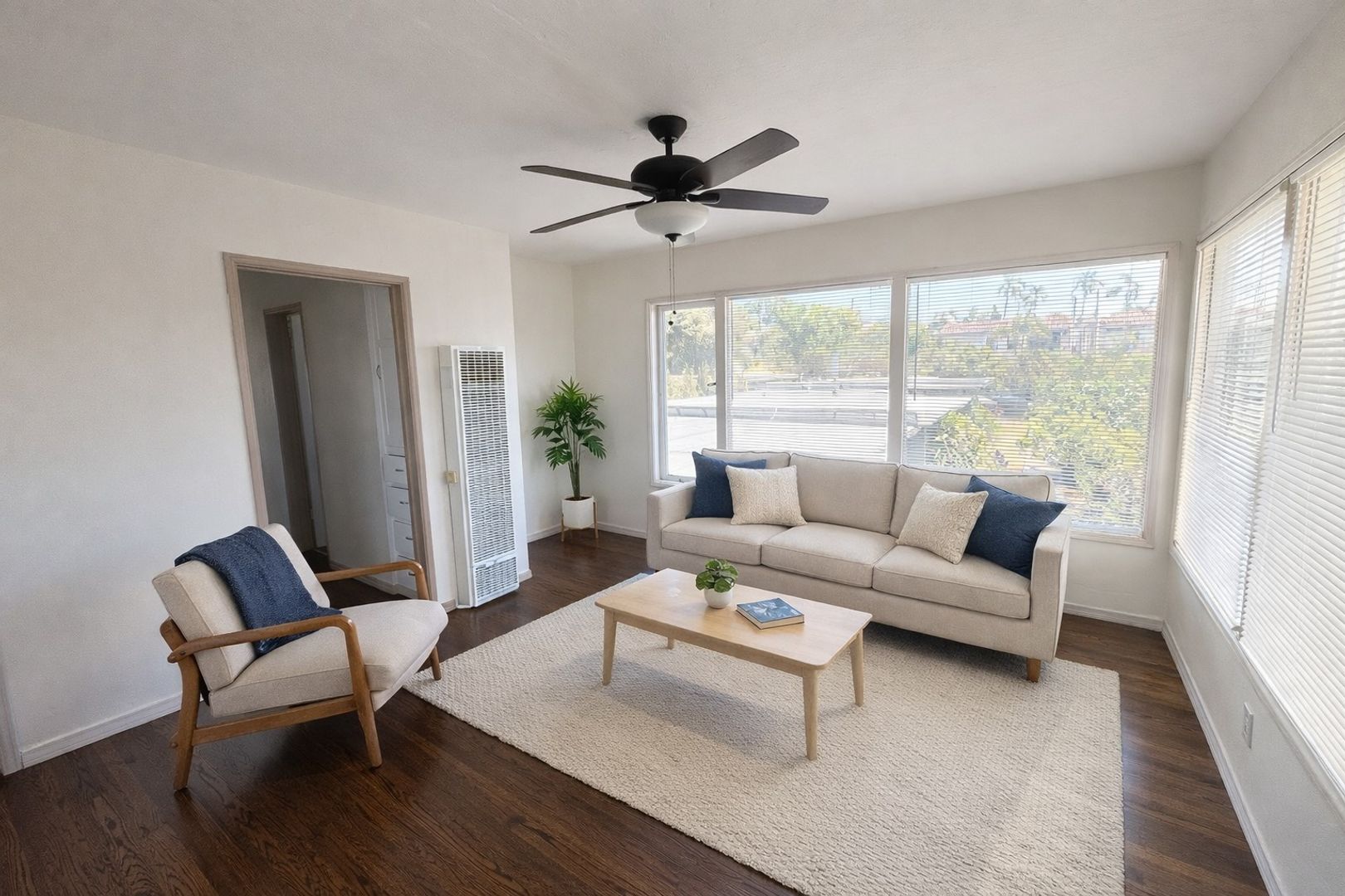 San Diego Apartment: 3982-3996 Hamilton Street