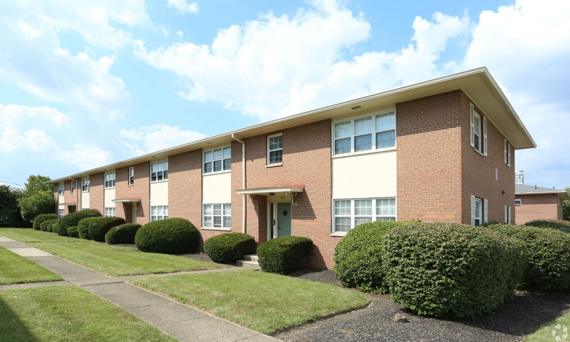 Columbus Apartment: 1821 Kenny Rd