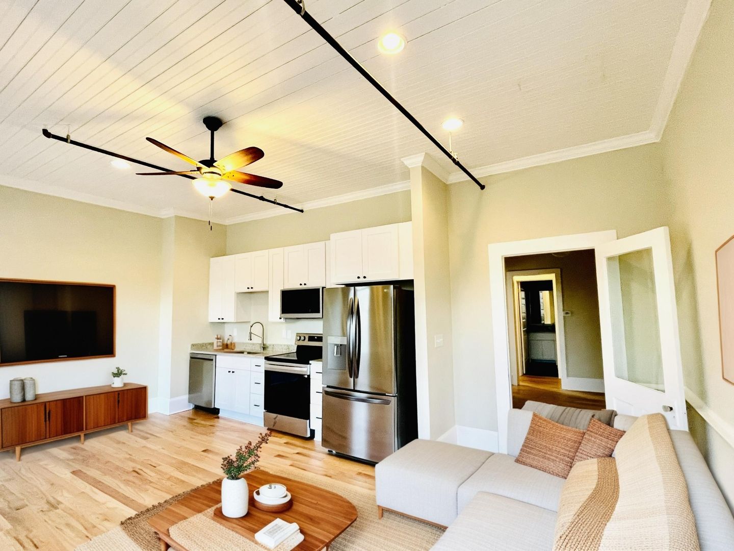 Madison Apartment: 121-129 S Main Street