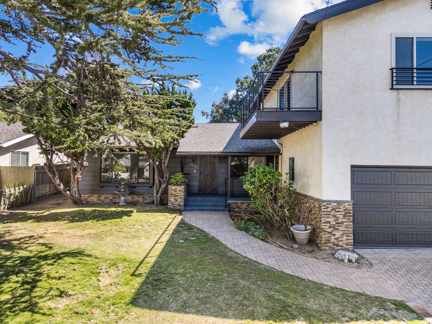 San Diego House: 5773 Theta Place