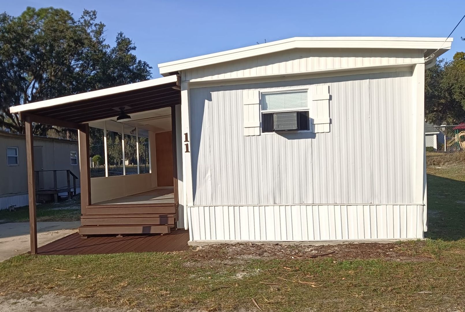 Kissimmee Apartment: 2410 Old Vineland Rd