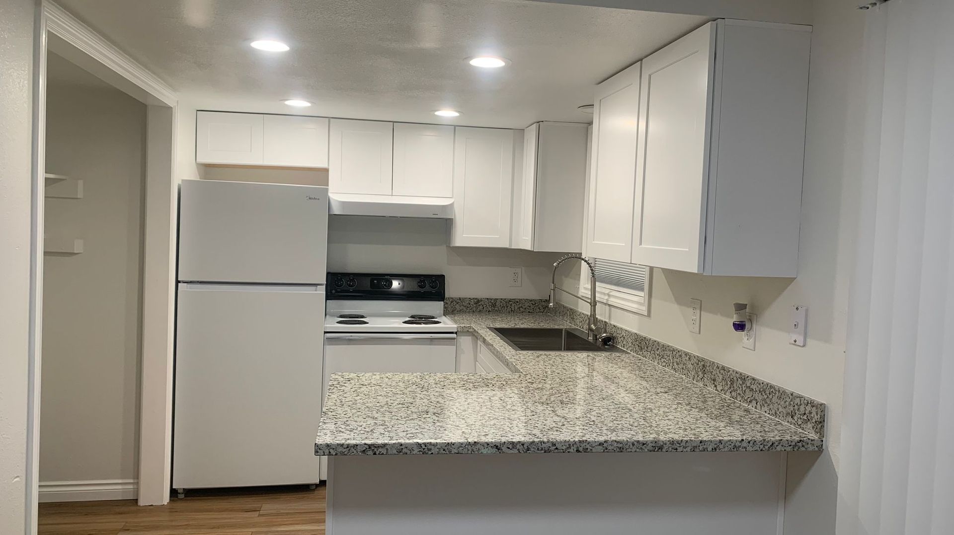 Medford Apartment: 901 Royal Ct