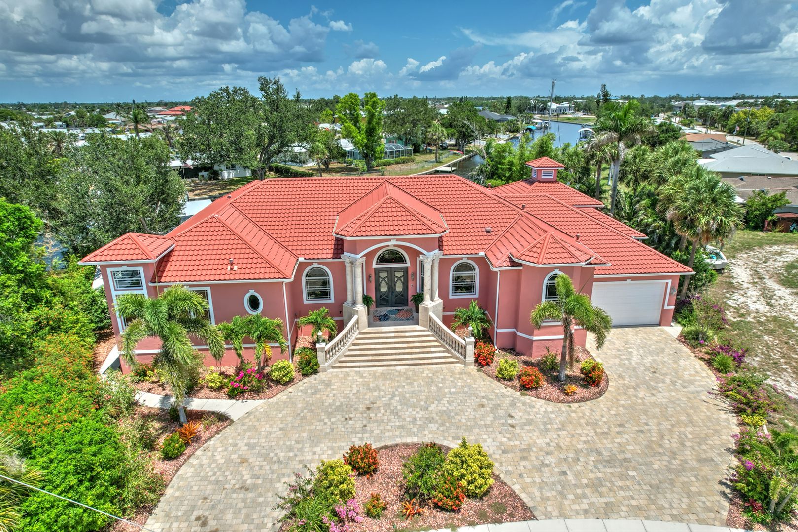 Port Charlotte House: 4409 Crews Ct