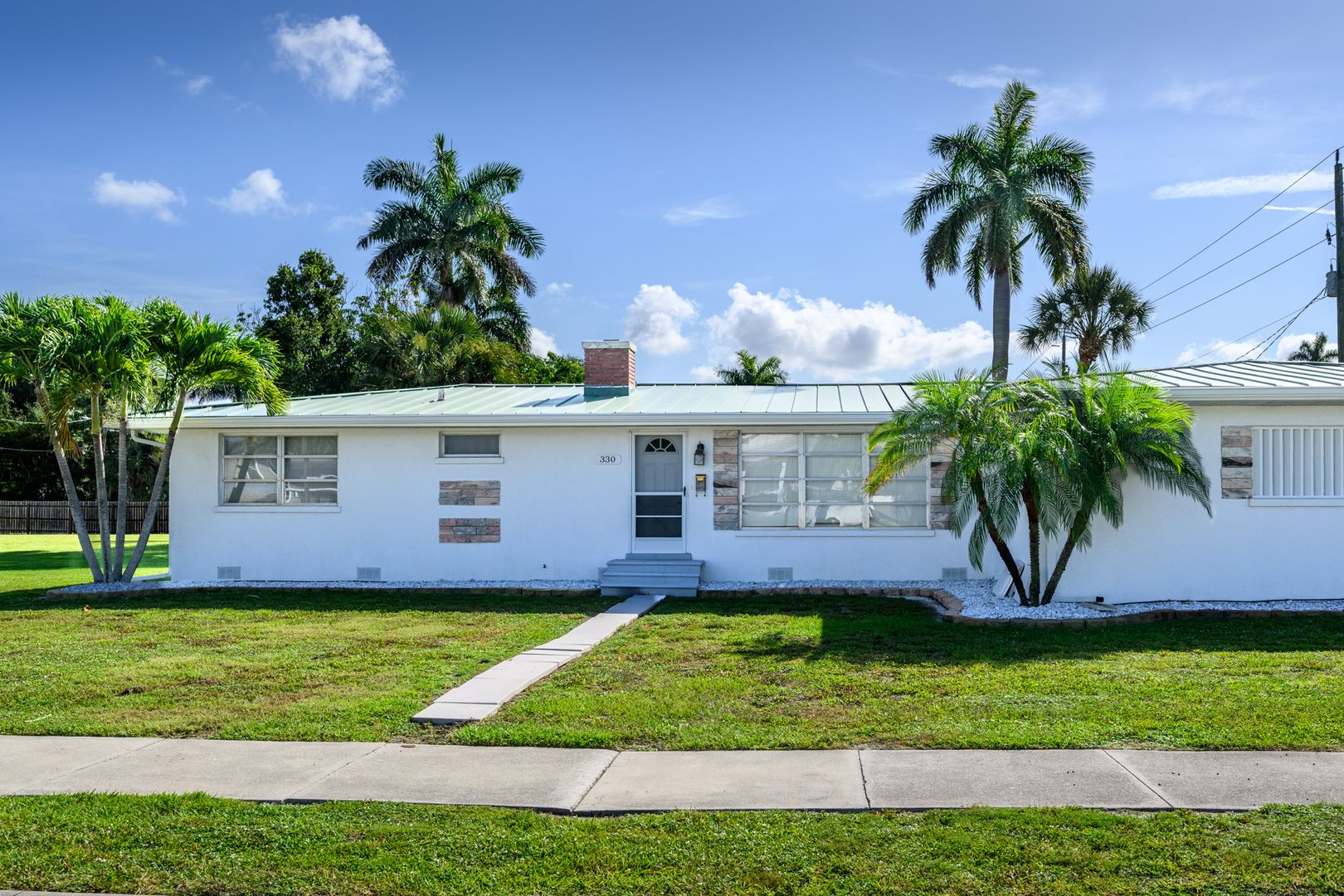 Punta Gorda House: 330 Harvey St