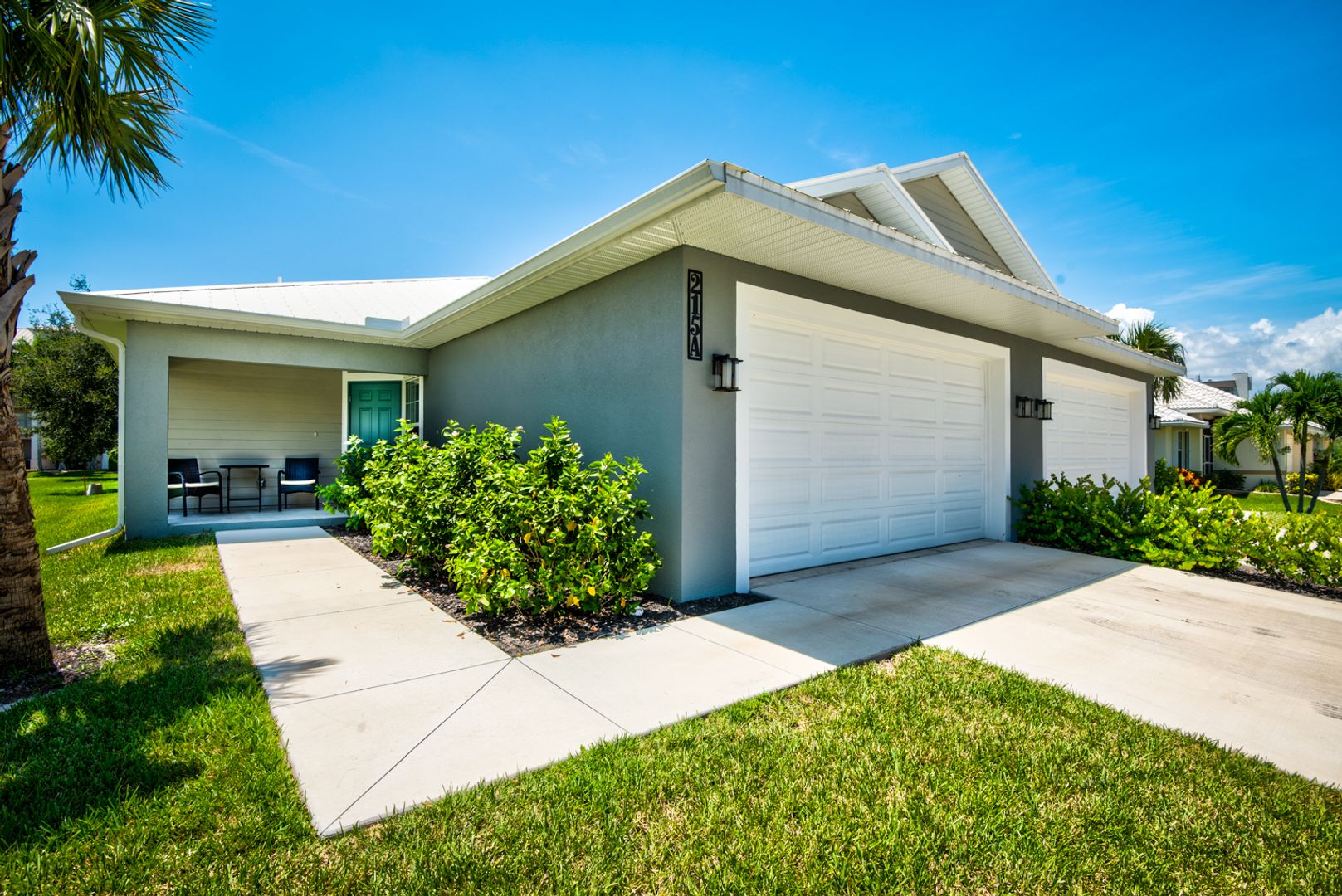 Punta Gorda Apartment: 215 Lewis Circle #111