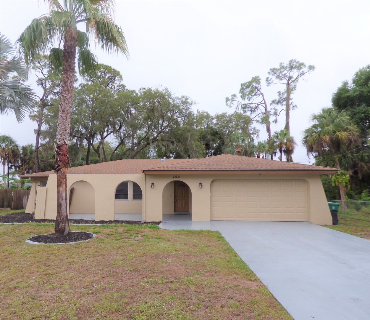 Port Charlotte House: 22221 Little Falls Ave.