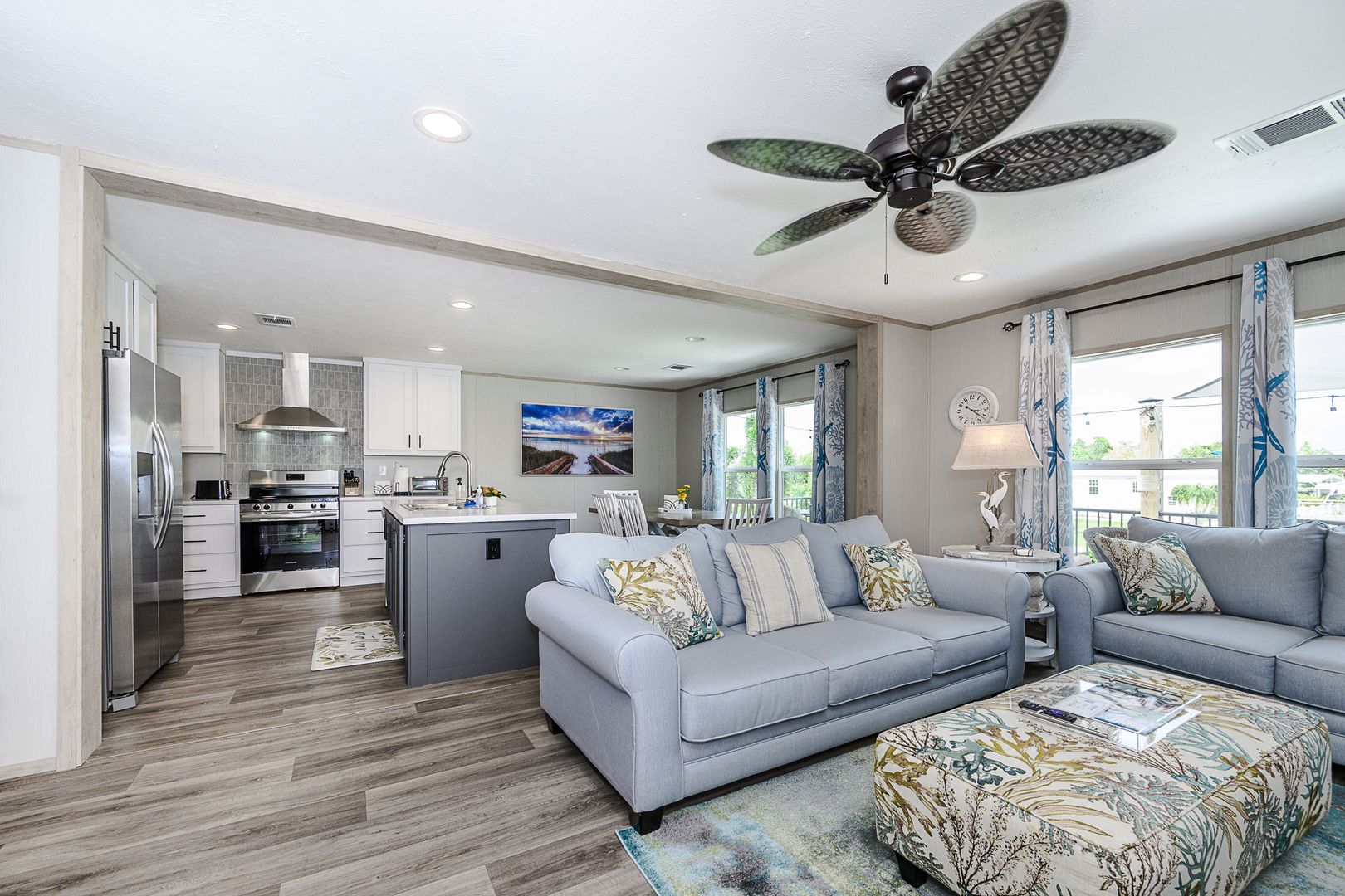 Bayberry Ave 3118 6 of 12
