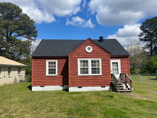 2 Bedroom House with Large Bonus Room