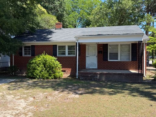 3 Bedroom Brick Ranch with Fenced Yard and Pets Allowed – photo 1