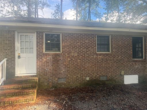 Single Family 3 Bedroom Home - Vouchers Accepted – photo 1