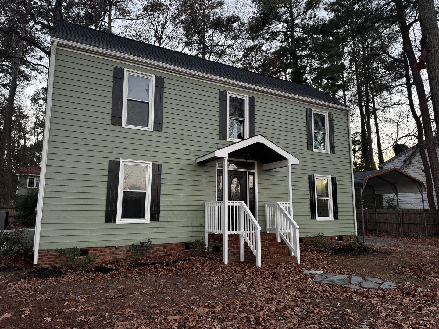 Rocky Mount House: 813 Greyson Road