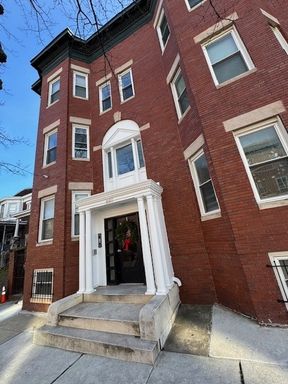 Two Bedroom Apartment available now! – photo 1