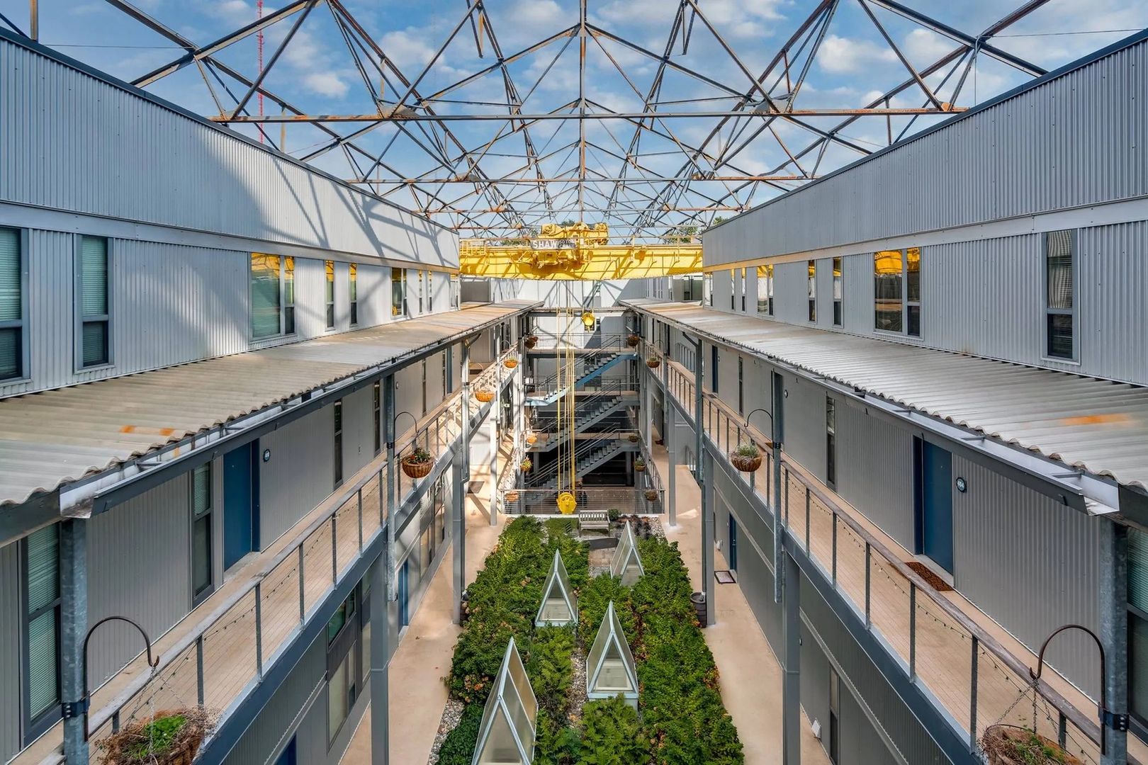 Baltimore Apartment: 2031 Clipper Park Rd