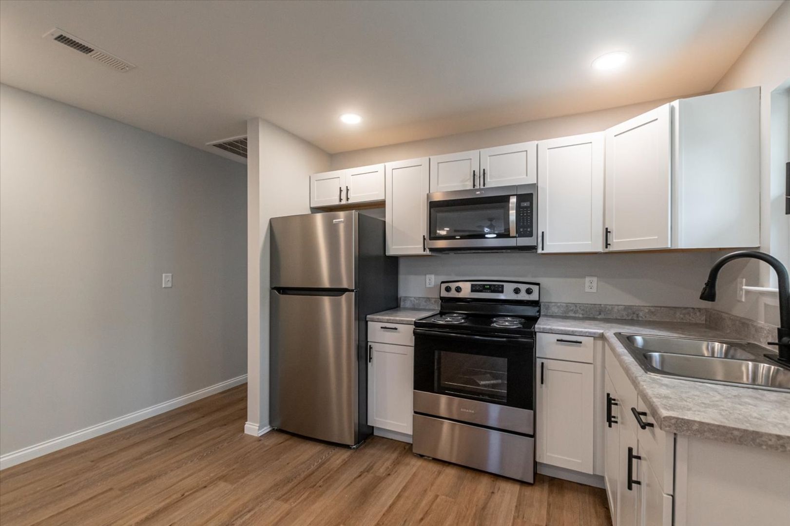 Chattanooga Apartment: 2203 Milne st