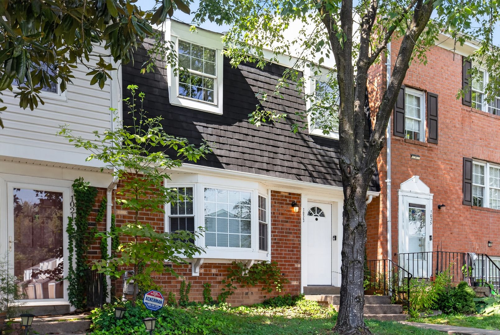 Fredericksburg House: 1023 Thomas Jefferson Pl