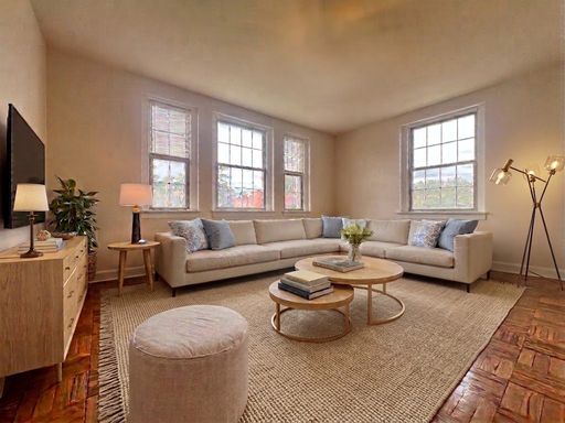 Brightwood | Large 1 bedroom Corner Apt | Parquet Floors | Classic Charm – photo 1