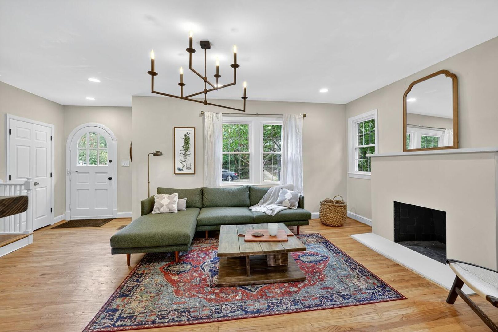 Cheverly House: 6017 Inwood Street