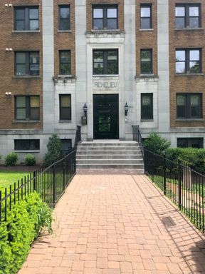 Adams Morgan / Lanier Heights| 9ft Ceilings & Hardwood Floors| Pre-war Gem| one Bedroom – photo 1