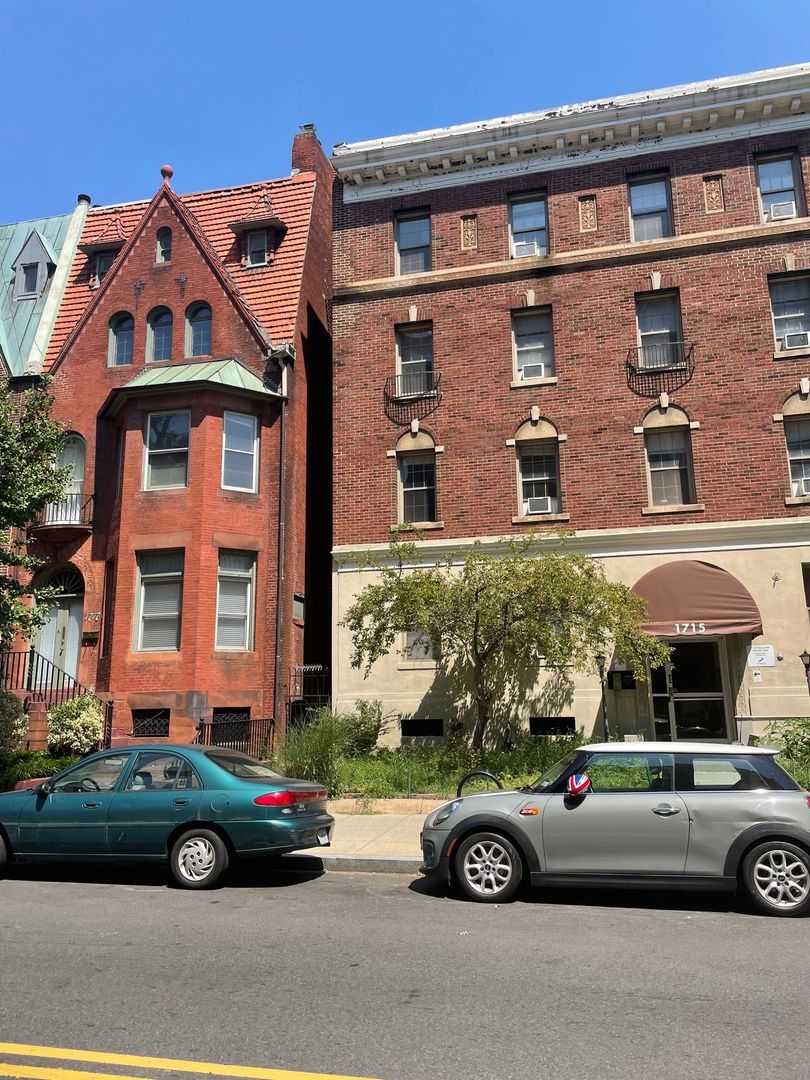 Washington Apartment: 1715 P Street, NW
