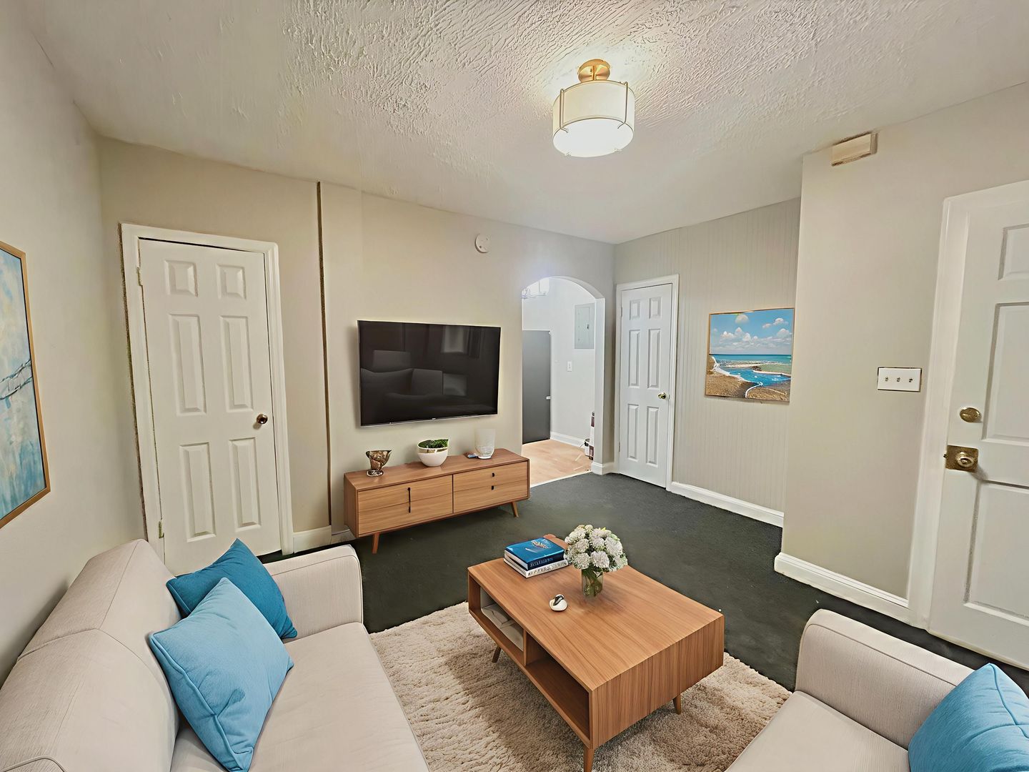 Washington Apartment: 1723 H St NE