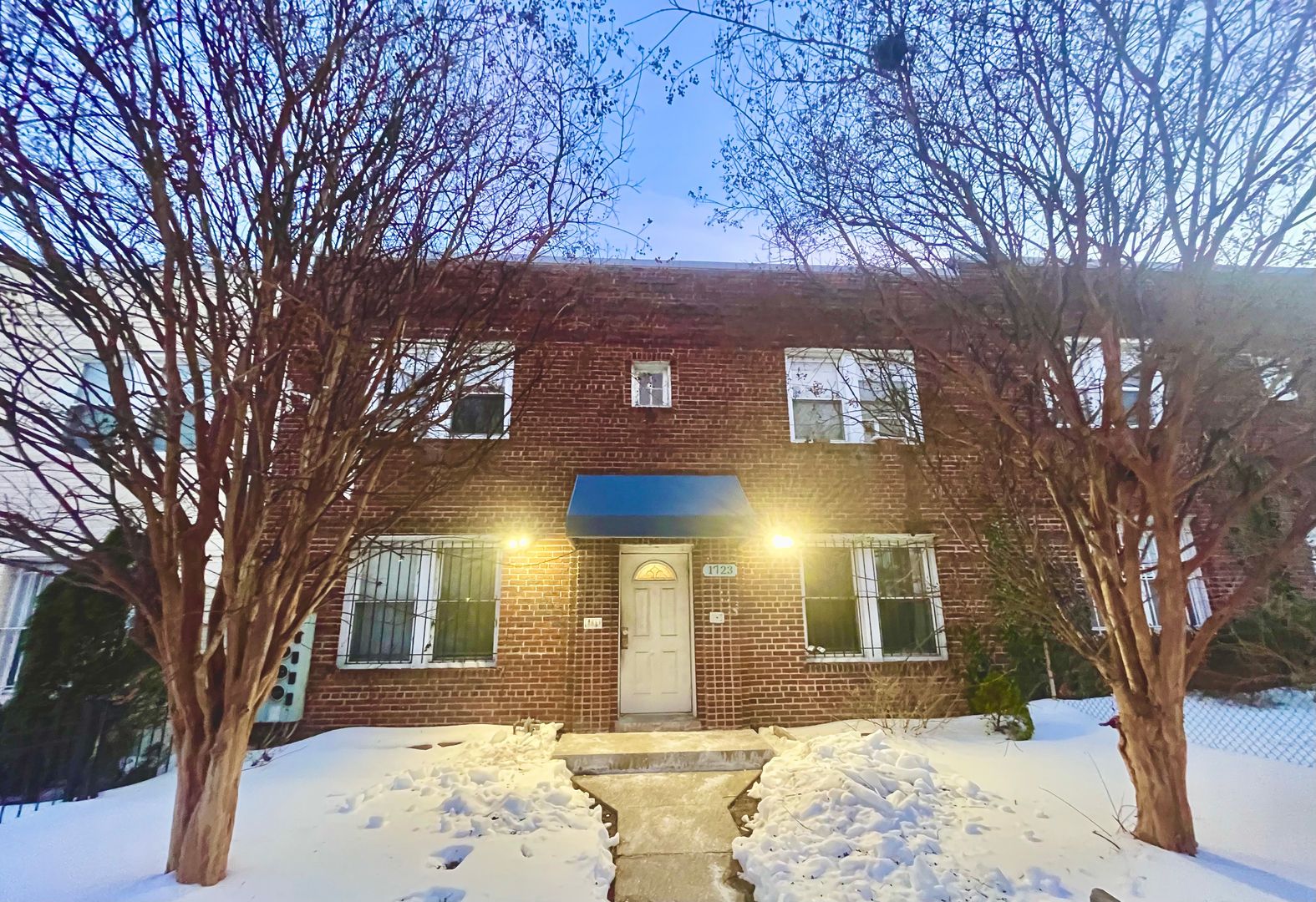 Washington Apartment: 1723 H St NE