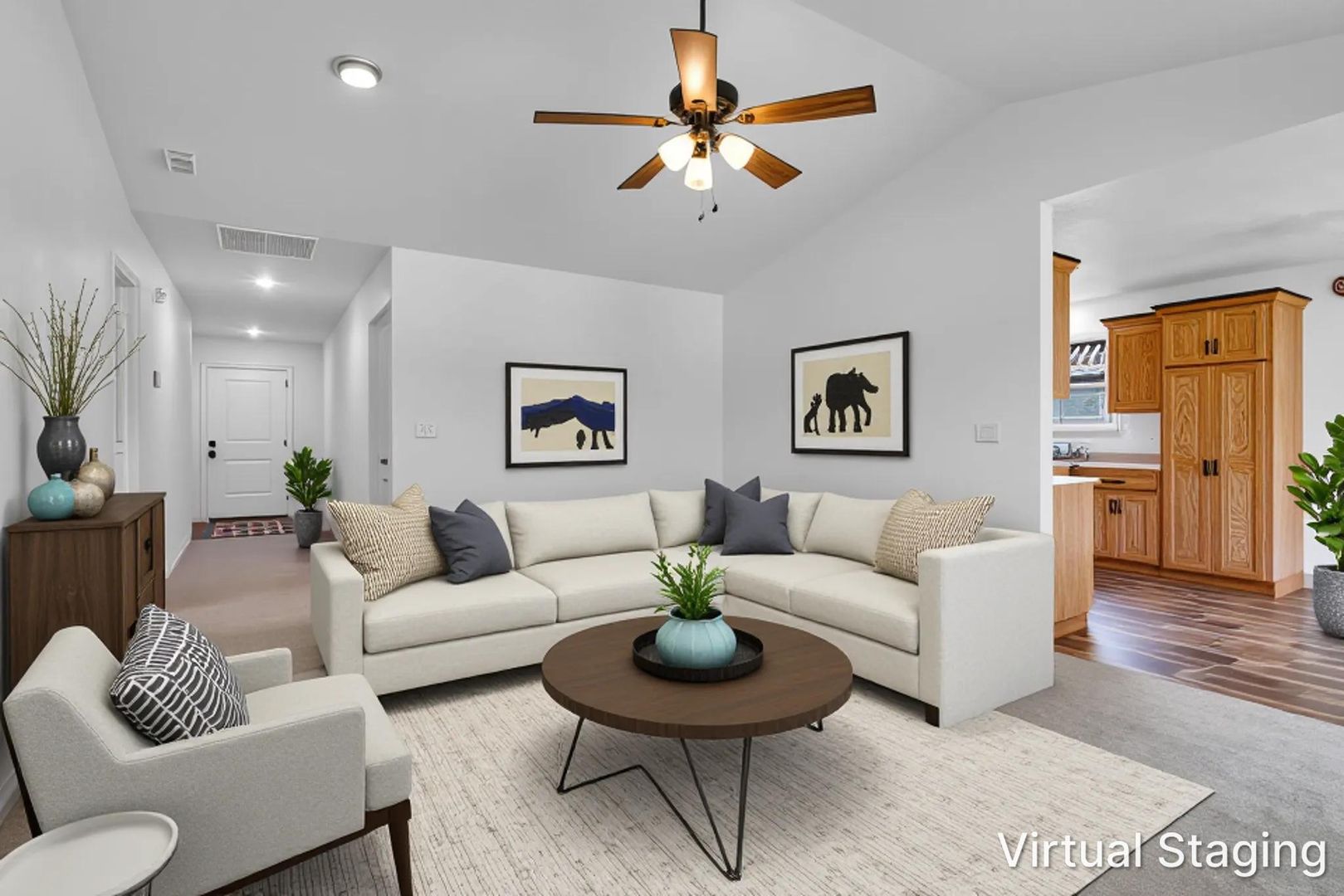 Hollister House: 170 Travis Street