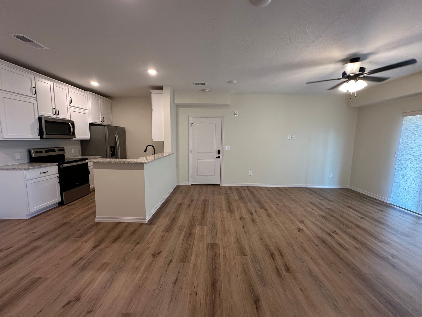 Branson Apartment: 750 Windsor Court - 303