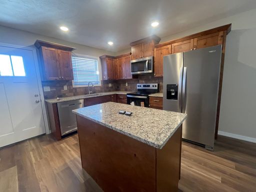 Luxury Lake Living Starts Here – Brand-New 2 Bed, 2 Bath House in Kimberling City- Year Round Vacation Home