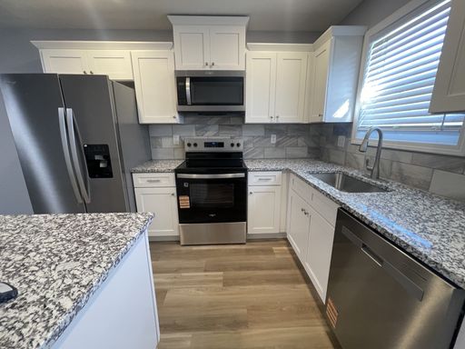 Lease Up Move In Specials - Nightly Rental Alternative - New Never Occupied House - Brand New 2 bedroom 2 bath House in Kimberling City, MO Vacation Home- Ask us about Move In Incentives