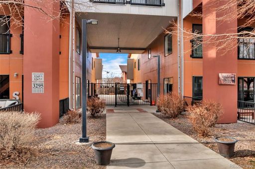 Beauty in the RiNo Arts District – photo 1