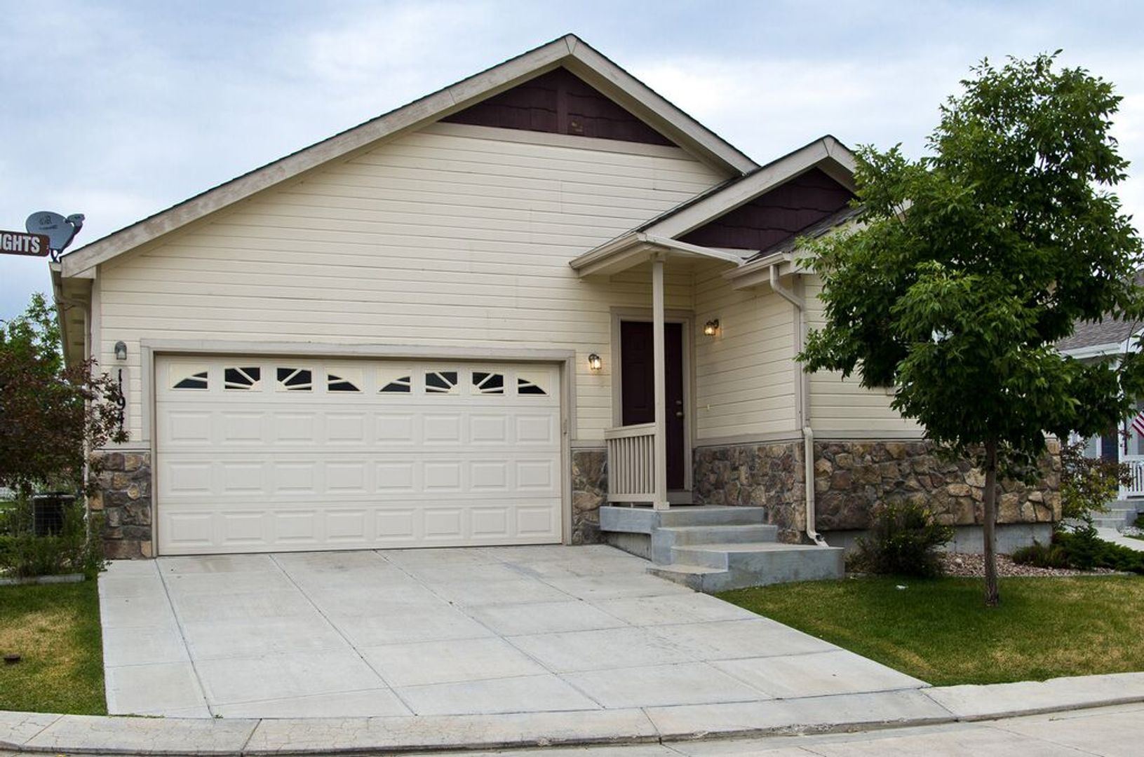 Peyton House: 11941 Corbu Hts