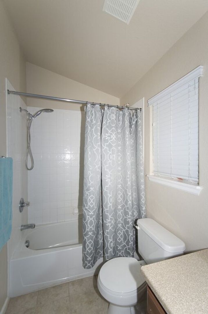 Peyton House: 11941 Corbu Hts