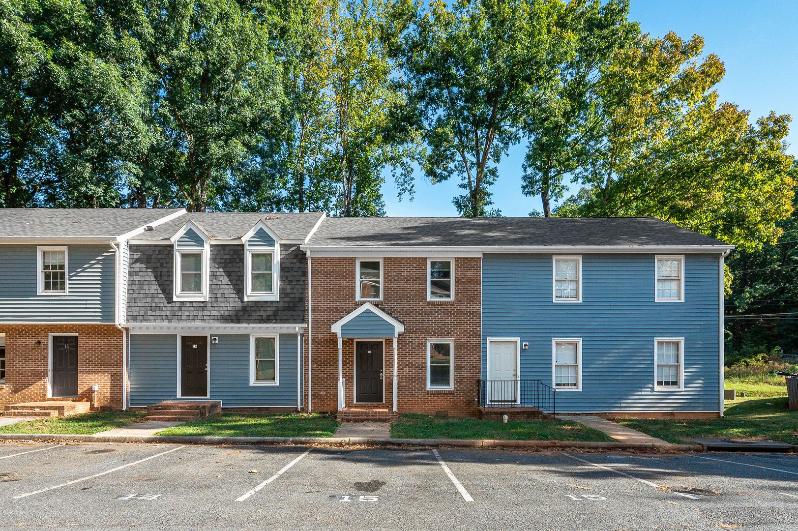 Lynchburg Apartment: 1711 Wards Ferry Road