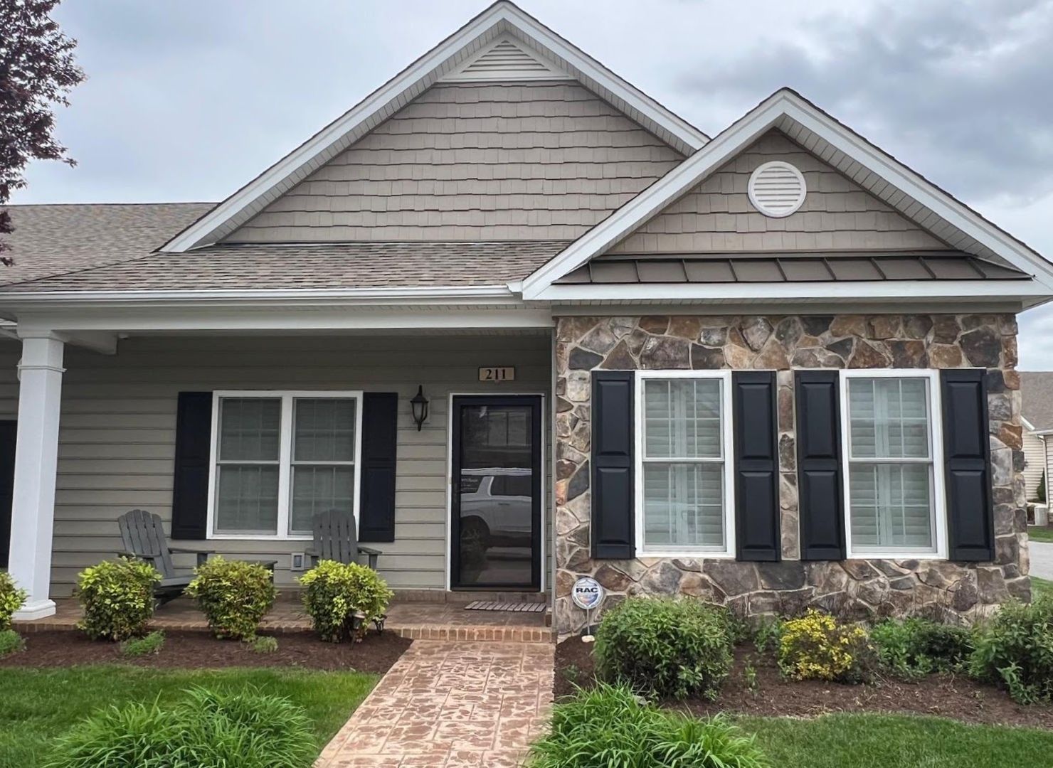 Lynchburg House: 211 Meridian Street