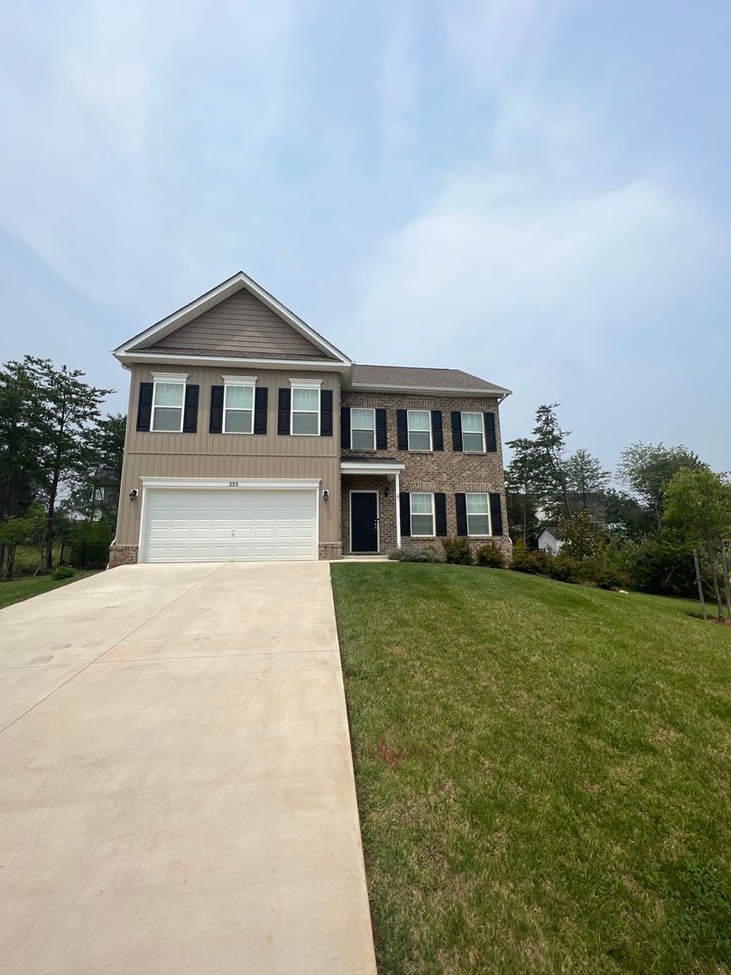 Evington House: 235 Traverse Drive