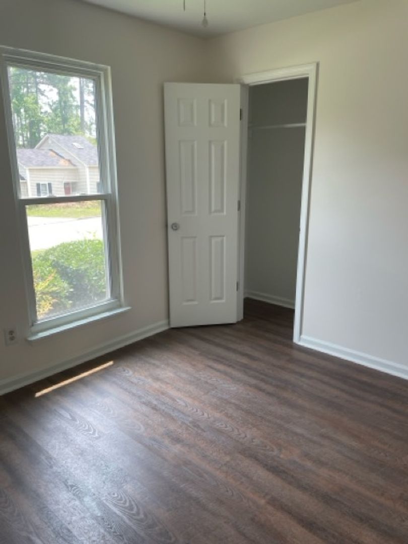 282 4207 Fairfield Cir 22 of 26